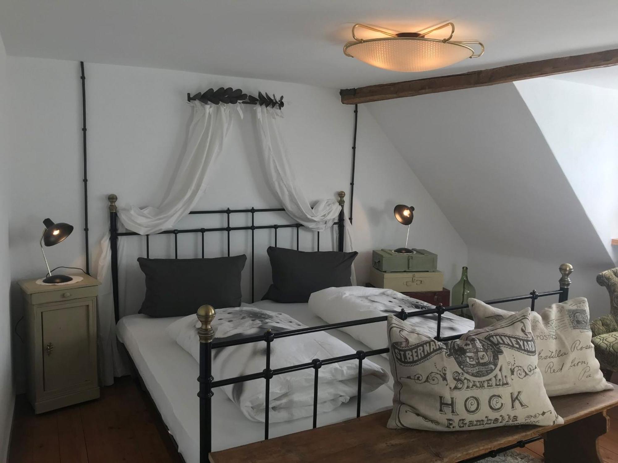 Ferienwohnung Bei Der Kirch Münsingen Exterior foto